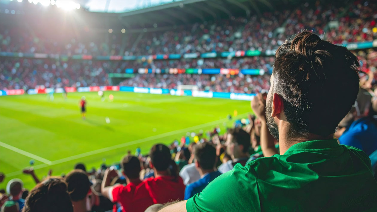 Youth employment: 65 leagues worldwide