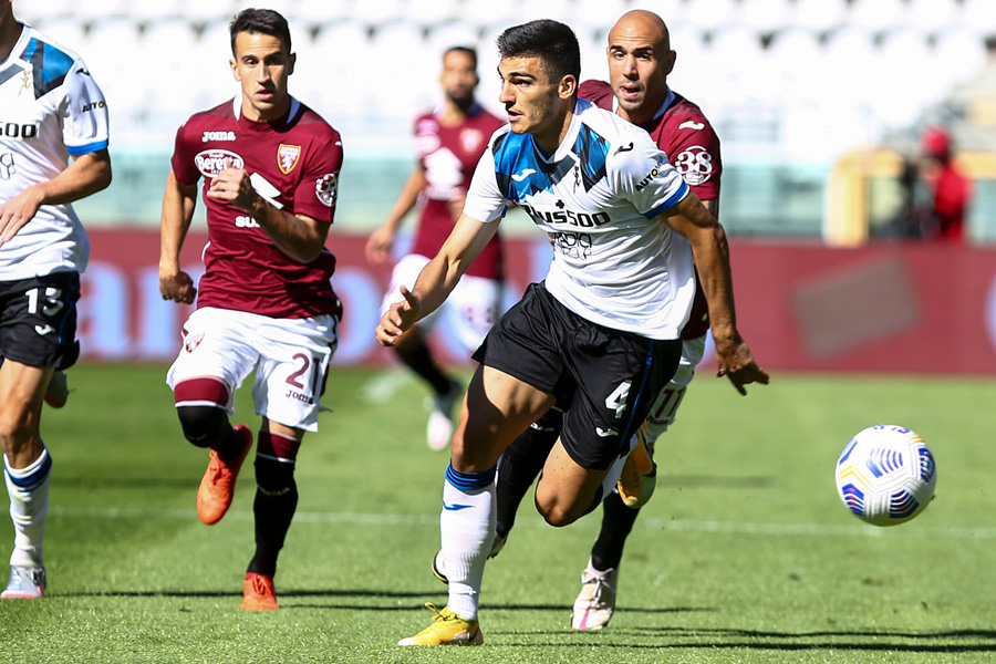 L'effet d'âge relatif : une constante mondiale