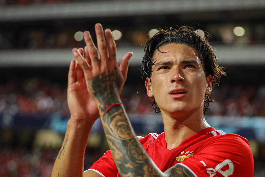 Top transfer values outside the big-5